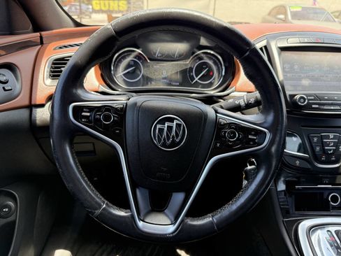 Used 2017 Buick Regal Sport Touring FWD image 15