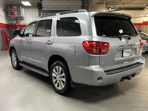 Used 2015 Toyota Sequoia Limited image 9