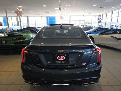 Used 2025 Cadillac CT5 V image 3