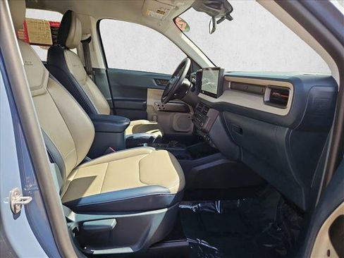 Used 2025 Ford Maverick Lariat AWD/4WD image 21