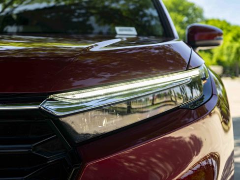 Used 2024 Honda CR-V EX-L image 11