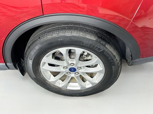 Used 2020 Ford Escape SE image 11