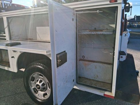 Used 2018 Chevrolet Silverado 2500 W/T w/ WT Fleet Convenience Package image 18