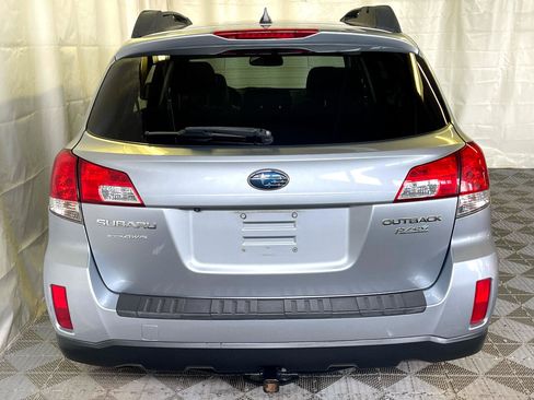 Used 2014 Subaru Outback 2.5i Limited image 8