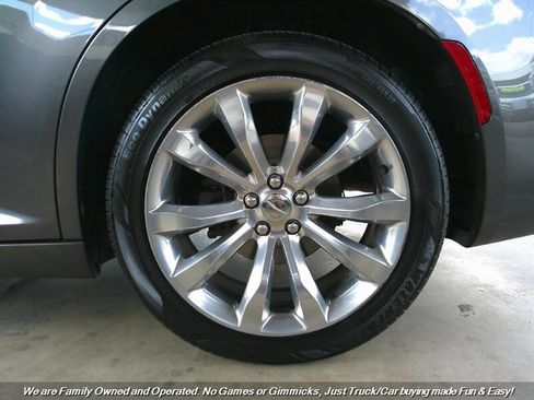 Used 2019 Chrysler 300 Limited image 51