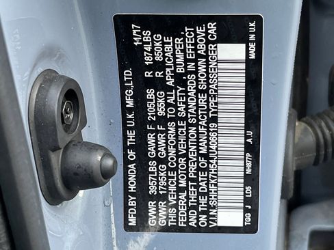 Used 2018 Honda Civic EX image 9