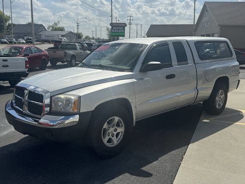 Used 2005 Dodge Dakota SLT image 9