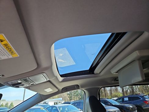 Used 2023 Honda Odyssey Touring image 16