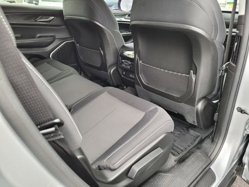 Used 2022 Jeep Grand Cherokee L Laredo w/ Luxury Tech Group I image 19