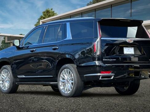 Certified 2023 Cadillac Escalade Premium Luxury w/ LPO, Floor Liner Package image 6