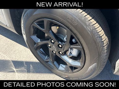 Used 2026 Chevrolet Trax LT w/ Driver Confidence Package FWD image 3