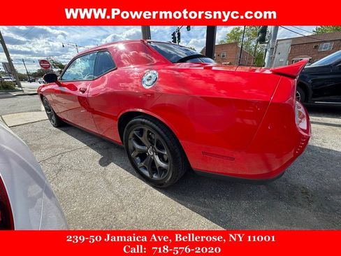 Used 2019 Dodge Challenger GT RWD image 7