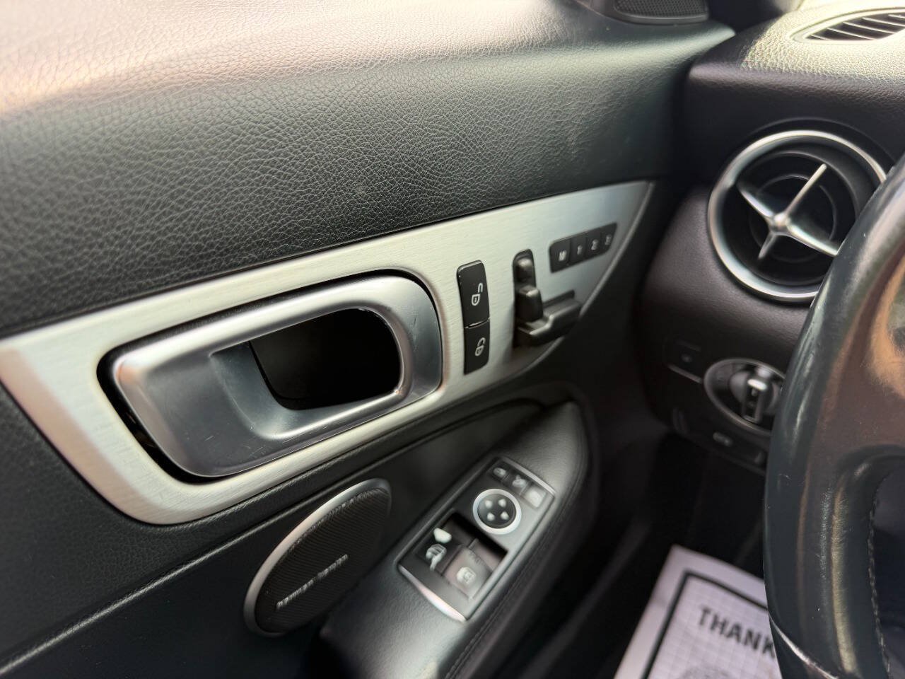 Used 2014 Mercedes-Benz SLK 250 image 25