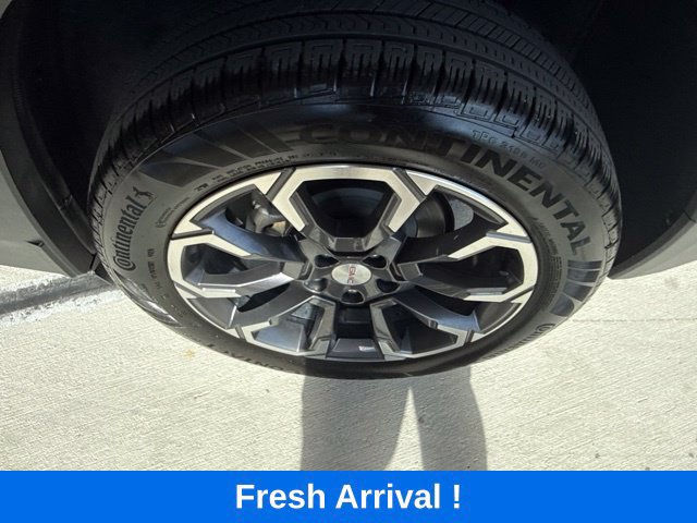 Used 2025 GMC Terrain Elevation w/ Elevation Premium Package AWD/4WD image 19