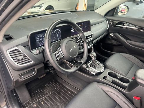 Certified 2024 Kia Seltos SX AWD/4WD image 5