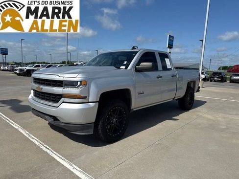 Used 2019 Chevrolet Silverado 1500 Custom w/ Texas Edition AWD/4WD image 2