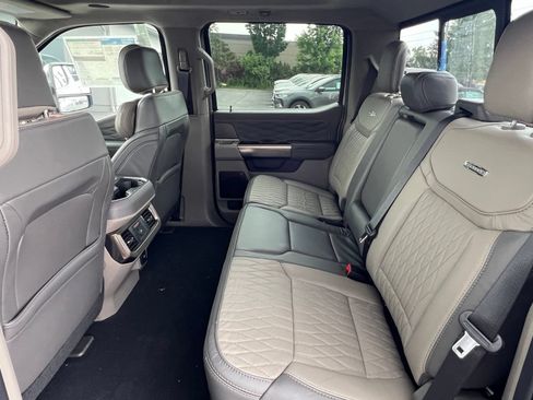 New 2026 Ford F350 Platinum w/ Platinum Plus Package AWD/4WD image 18