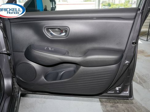 Certified 2024 Honda HR-V LX image 12