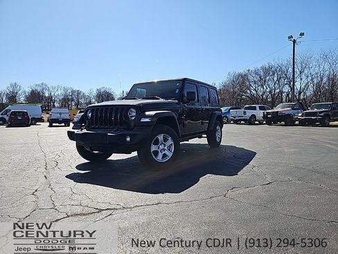 Used 2023 Jeep Wrangler Sport S image 1
