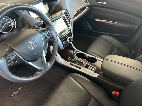 Used 2015 Acura TLX w/ Technology Package image 7