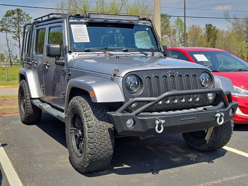 Used 2014 Jeep Wrangler Unlimited Sahara w/ Connectivity Group image 1