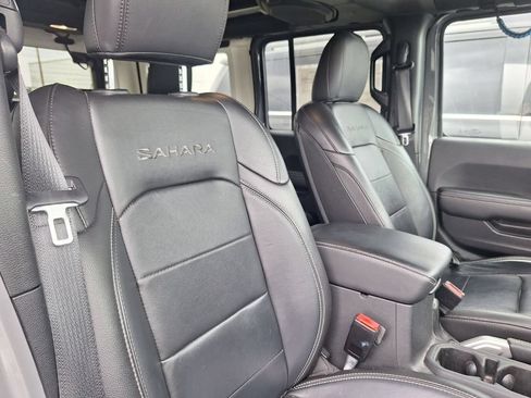 Used 2021 Jeep Wrangler Unlimited Sahara w/ Safety Group AWD/4WD image 29
