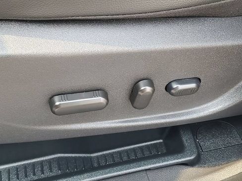 Used 2018 Ford Escape SEL FWD image 8