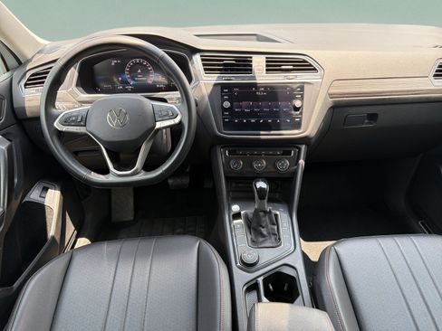 Used 2024 Volkswagen Tiguan Wolfsburg Edition AWD/4WD image 12