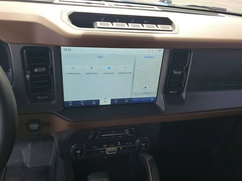 Used 2024 Ford Bronco Outer Banks w/ Sasquatch Package AWD/4WD image 15