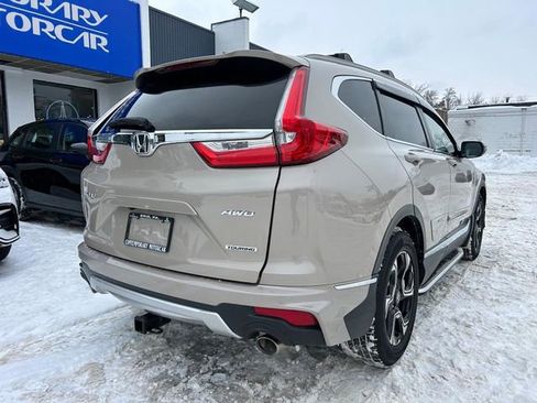 Used 2018 Honda CR-V Touring image 2