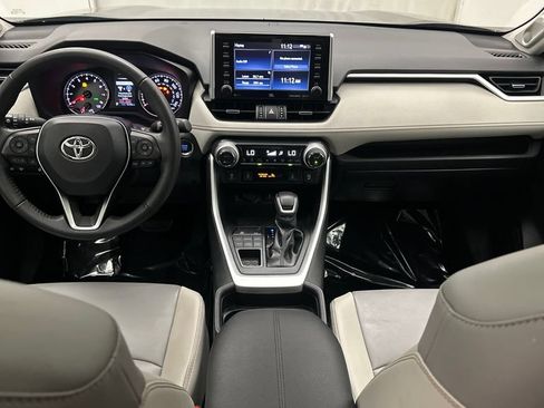 Certified 2021 Toyota RAV4 XLE Premium AWD/4WD image 23