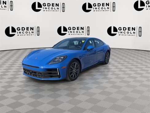 Used 2025 Porsche Panamera 4 image 4