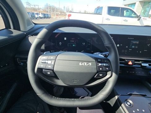 New 2026 Kia Sportage SX Prestige image 11