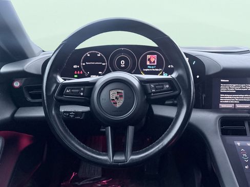 Used 2023 Porsche Taycan image 34