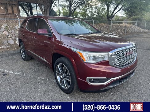 Used 2017 GMC Acadia Denali w/ Technology Package FWD image 1