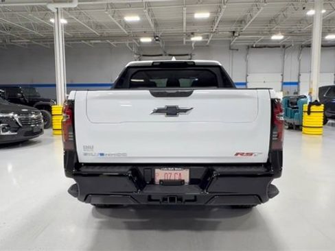 New 2025 Chevrolet Silverado EV RST image 5