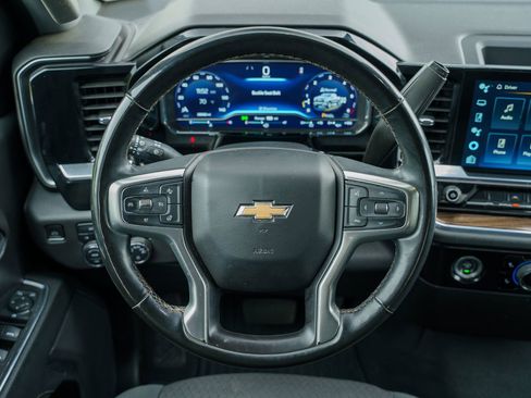 Used 2023 Chevrolet Silverado 1500 LT AWD/4WD image 27