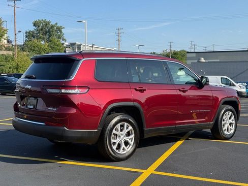 Used 2021 Jeep Grand Cherokee L Limited AWD/4WD image 3