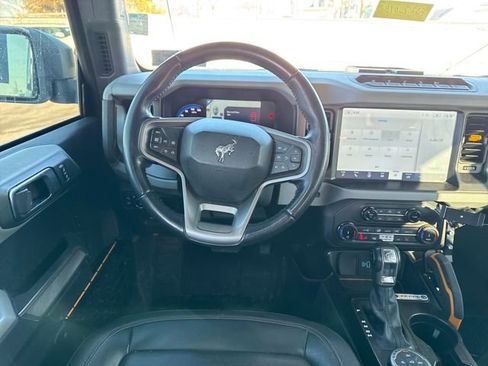 Used 2022 Ford Bronco Badlands w/ Sasquatch Package image 13