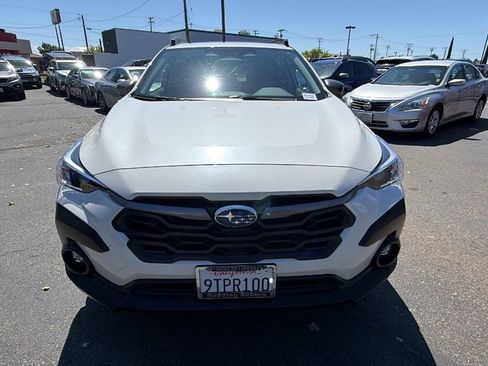 Used 2025 Subaru Crosstrek 2.0i Premium AWD/4WD image 8