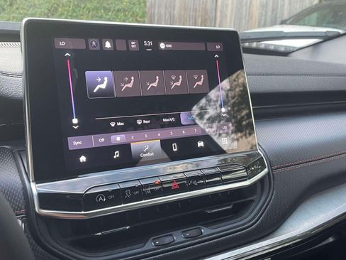 Used 2024 Jeep Compass Trailhawk image 27