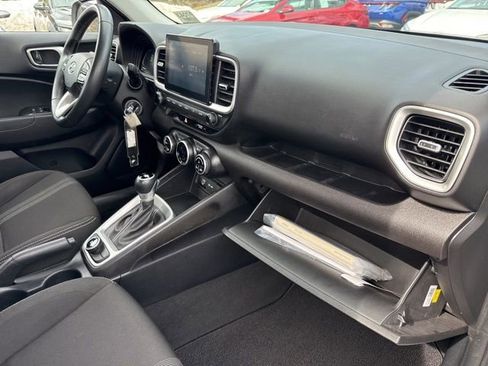 Certified 2023 Hyundai Venue SEL image 24