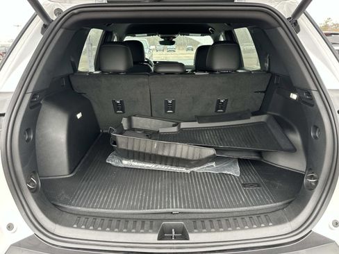 Certified 2026 Chevrolet Equinox LT w/ Convenience Package II image 9