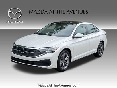 Used 2024 Volkswagen Jetta SE w/ Panoramic Sunroof Package