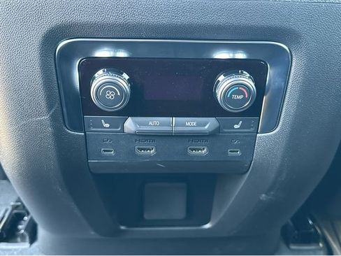 New 2026 GMC Yukon XL Elevation image 8