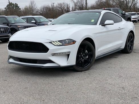 Used 2018 Ford Mustang Coupe w/ Equipment Group 101A image 3