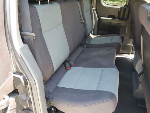 Used 2006 Nissan Titan SE image 25