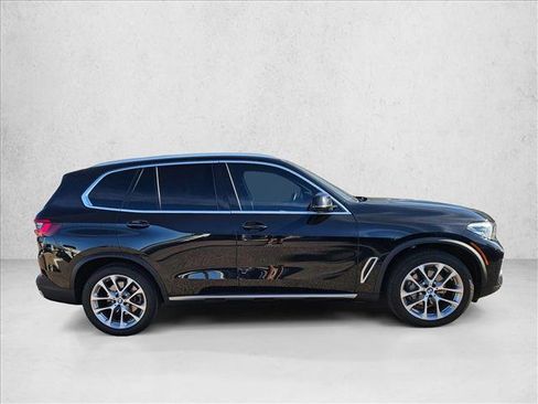 Used 2022 BMW X5 xDrive40i image 4