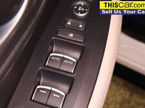 Used 2024 Honda HR-V EX-L image 32