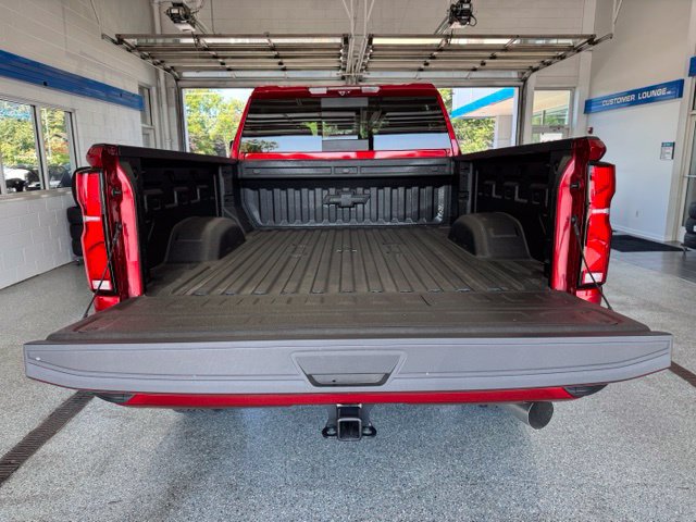New 2026 Chevrolet Silverado 2500 High Country w/ High Country Premium Package AWD/4WD image 11